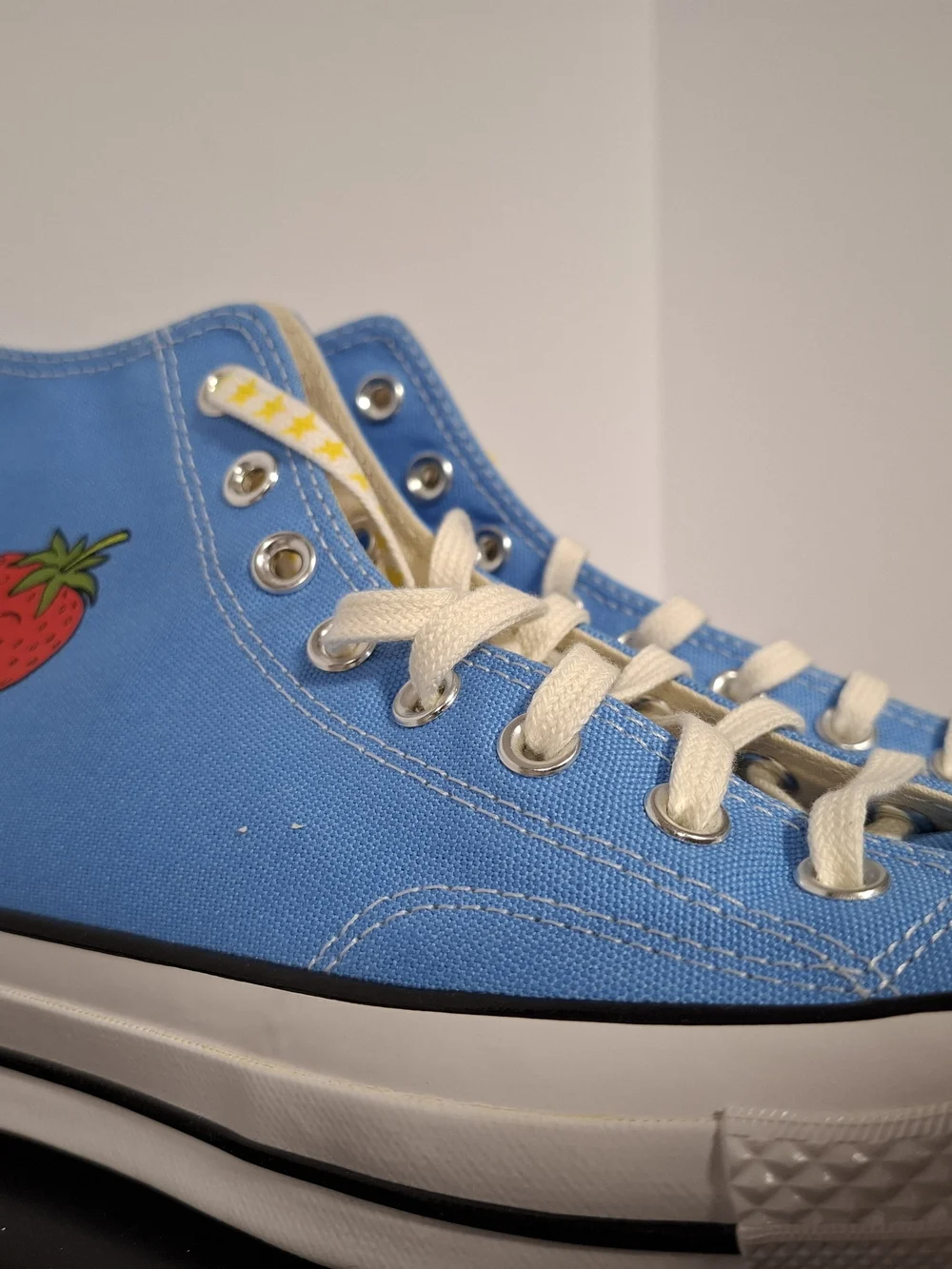 Converse Kids Low-Top Canvas Sneakers in Sky Blue and White